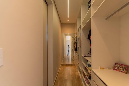 Casa à venda com 200m², 3 quartos e 3 vagasSuíte Closet