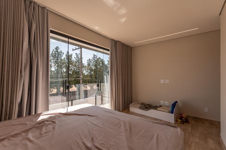 Casa à venda com 200m², 3 quartos e 3 vagasSuíte