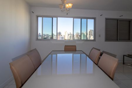 Apartamento para alugar com 135m², 2 quartos e 1 vagaSala