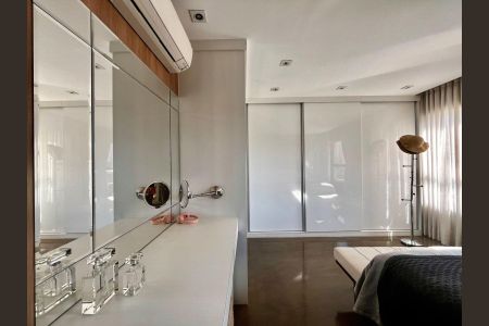 Apartamento à venda com 140m², 2 quartos e 4 vagasSuíte