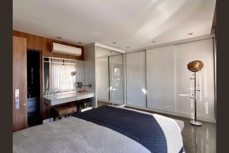 Apartamento à venda com 140m², 2 quartos e 4 vagasSuíte