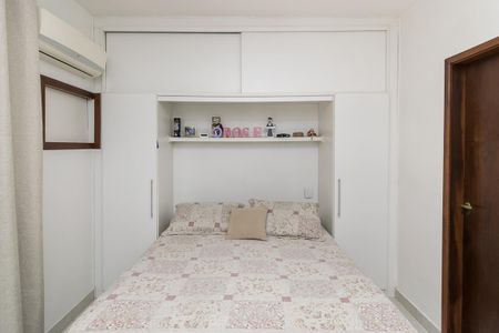 Apartamento à venda com 106m², 3 quartos e 1 vaga Apartamento à venda com 106m², 3 quartos e 1 vagaSuíte