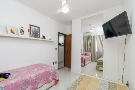 Apartamento à venda com 106m², 3 quartos e 1 vaga Apartamento à venda com 106m², 3 quartos e 1 vagaQuarto 2