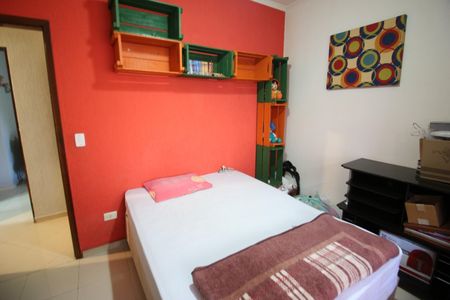 Casa à venda com 160m², 3 quartos e 8 vagasQuarto 2