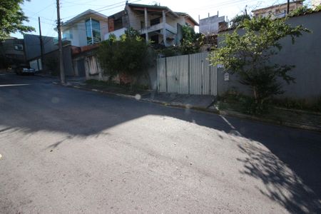 Casa à venda com 160m², 3 quartos e 8 vagasFachada