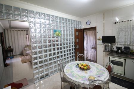 Casa à venda com 160m², 3 quartos e 8 vagasCozinha