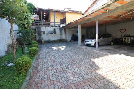 Casa à venda com 160m², 3 quartos e 8 vagasGaragem