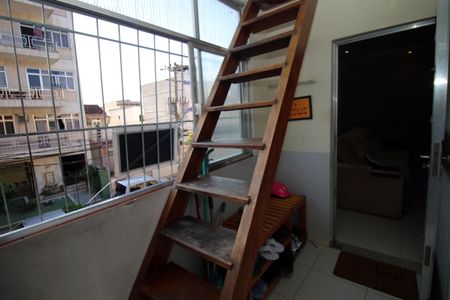 Apartamento à venda com 80m², 2 quartos e sem vagaVaranda