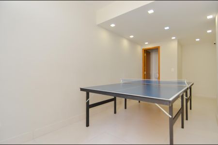 Apartamento à venda com 90m², 3 quartos e 2 vagas Apartamento à venda com 90m², 3 quartos e 2 vagasSalão de jogos
