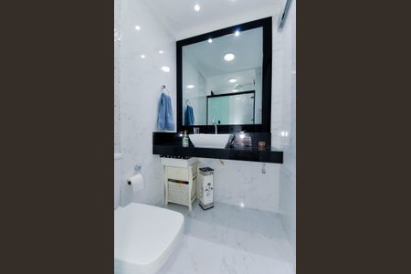 Apartamento à venda com 90m², 3 quartos e 2 vagas Apartamento à venda com 90m², 3 quartos e 2 vagasBanheiro Social