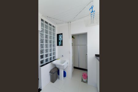 Apartamento à venda com 90m², 3 quartos e 2 vagas Apartamento à venda com 90m², 3 quartos e 2 vagasÁrea de Serviço