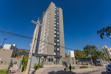 Apartamento para alugar com 44m², 2 quartos e 1 vaga Apartamento para alugar com 44m², 2 quartos e 1 vagaFachada
