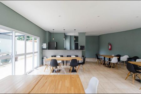 Apartamento à venda com 80m², 2 quartos e 1 vaga Apartamento à venda com 80m², 2 quartos e 1 vagaÁrea comum - Salão de festas