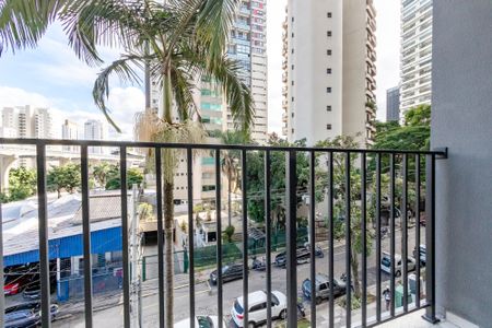 Apartamento à venda com 26m², 1 quarto e sem vaga Apartamento à venda com 26m², 1 quarto e sem vagaVaranda