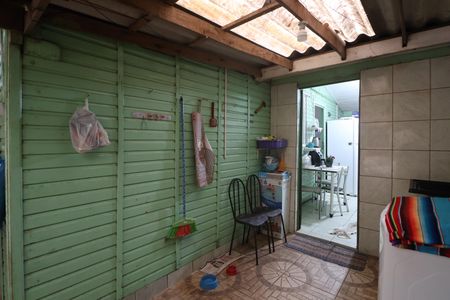 Casa à venda com 100m², 4 quartos e 2 vagasÁrea de Serviço