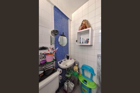 Apartamento à venda com 70m², 3 quartos e 1 vaga Apartamento à venda com 70m², 3 quartos e 1 vagaBanheiro da Suíte