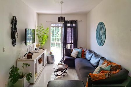 Apartamento à venda com 70m², 3 quartos e 1 vaga Apartamento à venda com 70m², 3 quartos e 1 vagaSala