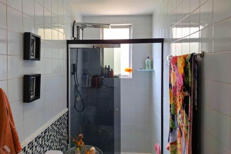 Apartamento à venda com 70m², 3 quartos e 1 vaga Apartamento à venda com 70m², 3 quartos e 1 vagaBanheiro Social
