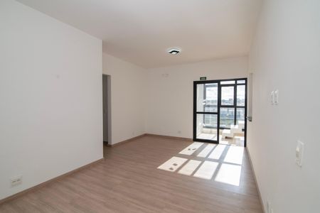 Apartamento para alugar com 146m², 2 quartos e 2 vagasSala