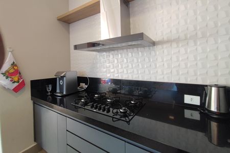 Casa de condomínio à venda com 340m², 4 quartos e 4 vagas Casa de condomínio à venda com 340m², 4 quartos e 4 vagasCozinha