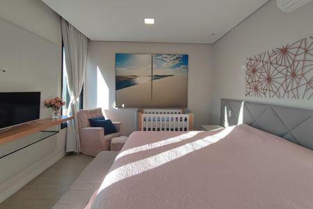 Casa de condomínio à venda com 340m², 4 quartos e 4 vagas Casa de condomínio à venda com 340m², 4 quartos e 4 vagasQuarto Suíte 4