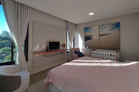 Casa de condomínio à venda com 340m², 4 quartos e 4 vagas Casa de condomínio à venda com 340m², 4 quartos e 4 vagasQuarto Suíte 4