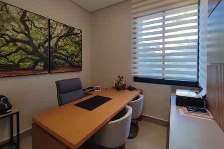 Casa de condomínio à venda com 340m², 4 quartos e 4 vagas Casa de condomínio à venda com 340m², 4 quartos e 4 vagasEscritório