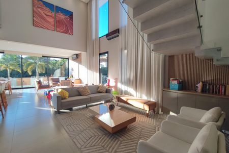Sala de Estar de casa de condomínio à venda com 4 quartos, 340m² em Swiss Park, Campinas