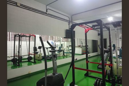 Apartamento para alugar com 285m², 3 quartos e 4 vagas Apartamento para alugar com 285m², 3 quartos e 4 vagasÁrea comum - Academia