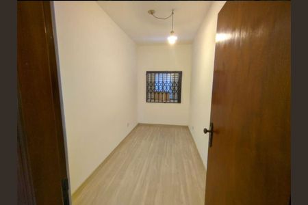 Casa para alugar com 280m², 2 quartos e 2 vagasQuarto