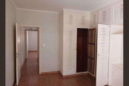 Casa para alugar com 300m², 2 quartos e 2 vagas Casa para alugar com 300m², 2 quartos e 2 vagasQuarto