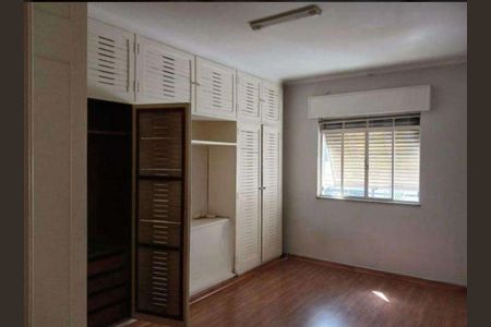 Casa para alugar com 300m², 2 quartos e 2 vagas Casa para alugar com 300m², 2 quartos e 2 vagasQuarto