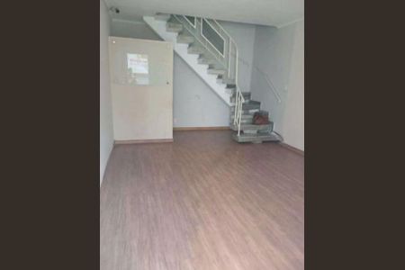 Casa para alugar com 300m², 2 quartos e 2 vagas Casa para alugar com 300m², 2 quartos e 2 vagasSala