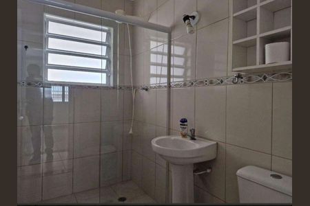 Casa para alugar com 260m², 2 quartos e 2 vagas Casa para alugar com 260m², 2 quartos e 2 vagasBanheiro