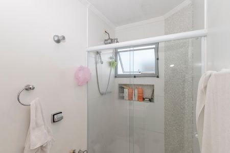 Casa à venda com 156m², 3 quartos e 2 vagasBanheiro da Suíte