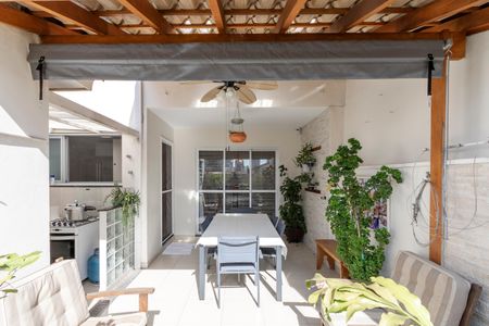 Casa à venda com 156m², 3 quartos e 2 vagasÁrea comum