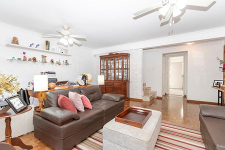 Casa à venda com 156m², 3 quartos e 2 vagasSala