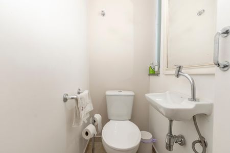 Casa à venda com 156m², 3 quartos e 2 vagasLavabo