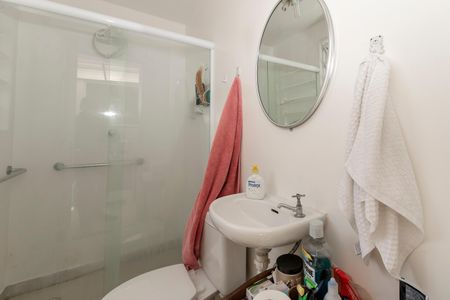 Casa à venda com 156m², 3 quartos e 2 vagasBanheiro de Serviço