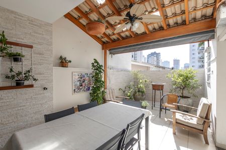 Casa à venda com 156m², 3 quartos e 2 vagasÁrea comum