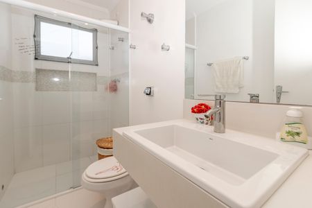 Casa à venda com 156m², 3 quartos e 2 vagasBanheiro Social