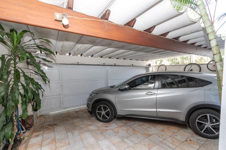 Casa à venda com 156m², 3 quartos e 2 vagasGaragem