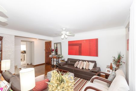 Casa à venda com 156m², 3 quartos e 2 vagasSala