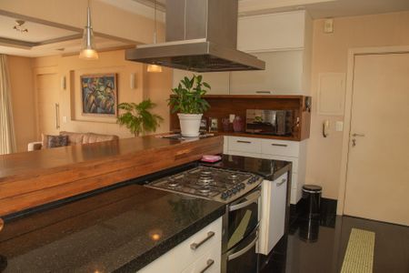 Apartamento à venda com 148m², 3 quartos e 3 vagasCozinha