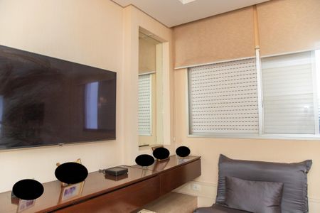 Apartamento à venda com 148m², 3 quartos e 3 vagasSala 2