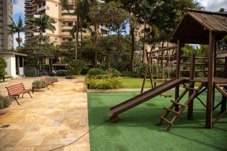Apartamento à venda com 148m², 3 quartos e 3 vagasÁrea comum - Playground