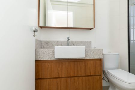 Apartamento à venda com 63m², 2 quartos e 2 vagasBanheiro Suíte 1