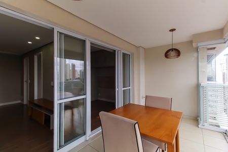 Apartamento para alugar com 58m², 1 quarto e 1 vaga Apartamento para alugar com 58m², 1 quarto e 1 vagaVaranda