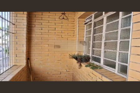 Casa à venda com 100m², 2 quartos e sem vaga Casa à venda com 100m², 2 quartos e sem vagaFoto 02