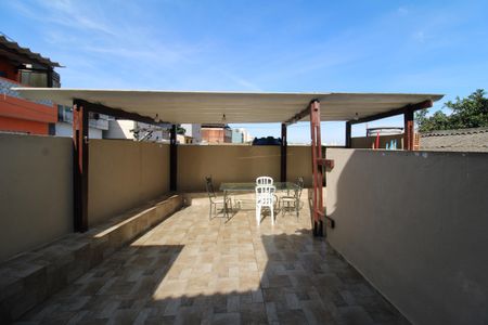 Casa à venda com 300m², 2 quartos e 2 vagasÁrea de Serviço